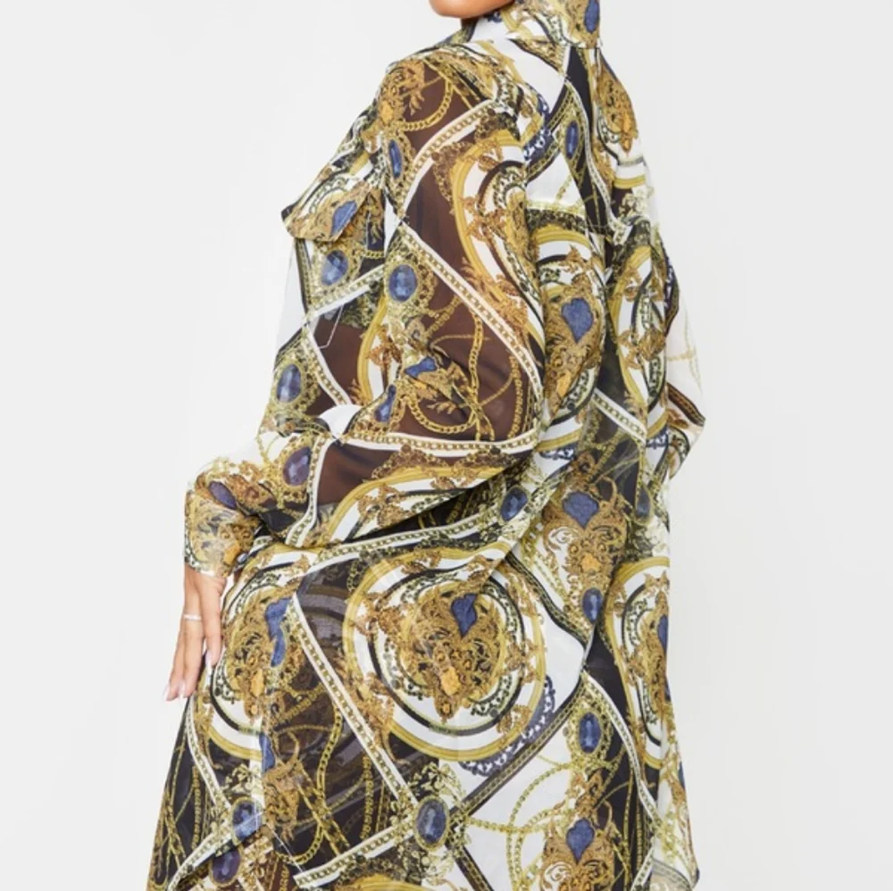 Multi chain oversized shirt - Picture 3 of 4